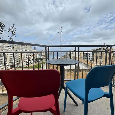 3 Bedrm Apt Seaview Balluta Bay Слима Экстерьер фото